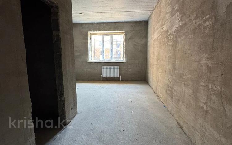 4-бөлмелі пәтер · 155 м² · 4/5 қабат, мкр. Алтын орда, бағасы: 35 млн ₸ в Актобе — фото 2