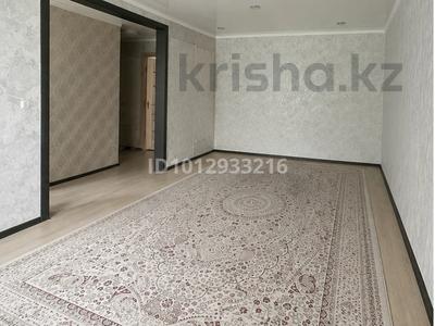 2-комнатная квартира · 45.2 м² · 3/5 этаж, Майкудук, 12й микрорайон 39 за 10.8 млн ₸ в Караганде, Алихана Бокейханова р-н