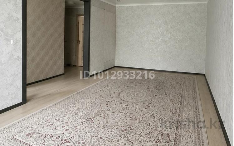 2-комнатная квартира · 45.2 м² · 3/5 этаж, Майкудук, 12й микрорайон 39 за 10.8 млн ₸ в Караганде, Алихана Бокейханова р-н — фото 2