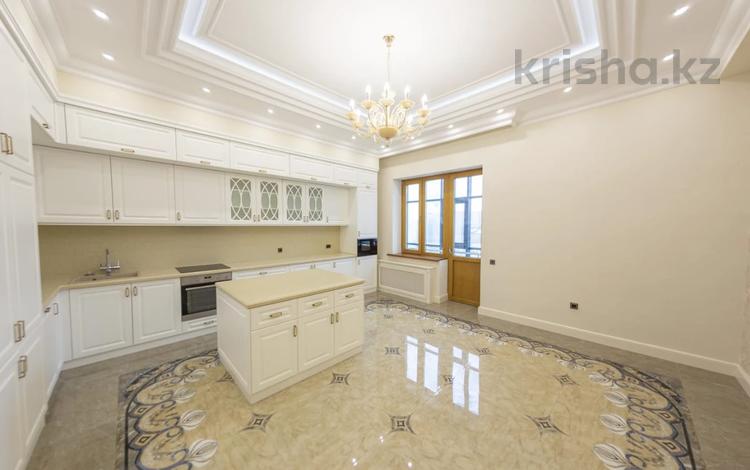 4-комнатная квартира · 280 м² · 4/5 этаж, Алихана Бокейханова за 279 млн ₸ в Астане, Есильский р-н — фото 3