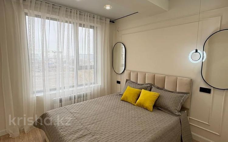 1-комнатная квартира · 42 м² · 15/19 этаж, Кабанбай батыра 49 за 10 000 ₸ в Астане, Есильский р-н — фото 2