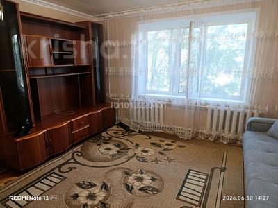 3-бөлмелі пәтер · 63 м² · 2/9 қабат, Степной 1 ш/а., Мкр Юго-Восток, мкр Степной 1 7/46 — Республики, бағасы: 24.5 млн ₸ в Караганде, Казыбек би р-н