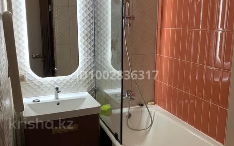 2-бөлмелі пәтер · 50 м² · 9/9 қабат, мкр Самал-1 6 — Достык-Жолдасбекова, бағасы: 450 000 ₸ в Алматы, Медеуский р-н — фото 2