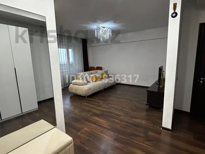 2-комнатная квартира · 50 м² · 9/9 этаж, мкр Самал-1 6 — Достык-Жолдасбекова за 450 000 ₸ в Алматы, Медеуский р-н