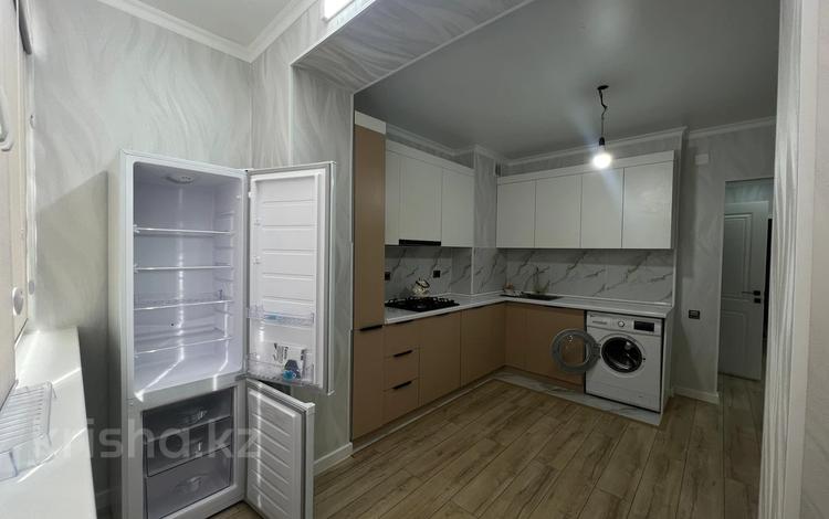 2-бөлмелі пәтер · 70 м² · 2/5 қабат, 20-ш/а. 24, бағасы: 200 000 ₸ в Актау, 20-й мкр — фото 2