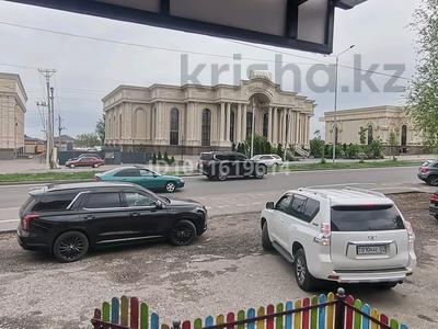 Свободное назначение, офисы, магазины и бутики, склады, общепит, салоны красоты, фитнес и спорт, медцентры и аптеки, образование, развлечения, конференц-залы, кабинеты и рабочие места, студии · 20 м² за 100 000 ₸ в Алматы, Медеуский р-н