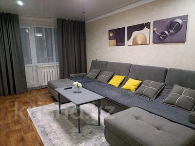 2-комнатная квартира · 65 м² · 1/9 этаж, Проспект металлургов 8/1 за 15 000 ₸ в Темиртау