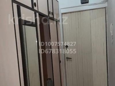 2-комнатная квартира · 46 м² · 1/5 этаж, мкр Самал 6 — 45 гимназии за 13 млн 〒 в Таразе