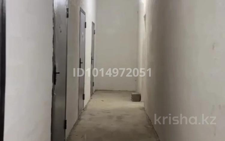 Гараж · 10 м² · мкр &amp;quot;Шыгыс 1&amp;quot; 305 за 10 000 ₸ в Актау, мкр "Шыгыс 1" — фото 2