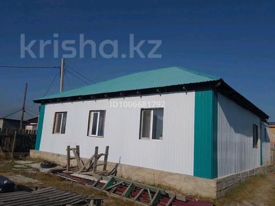 Отдельный дом · 4 комнаты · 100 м² · 6 сот., Васточный левый 9169 — 45 Школа ,магазин Жанайым за 18 млн 〒 в Семее