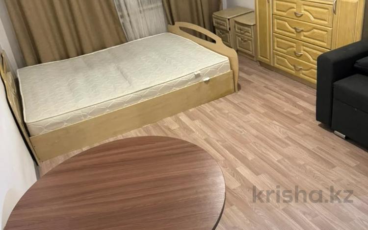 1-бөлмелі пәтер · 32 м² · 1/4 қабат, Жетысу 22, бағасы: 90 000 ₸ в Талдыкоргане, мкр Жетысу — фото 3