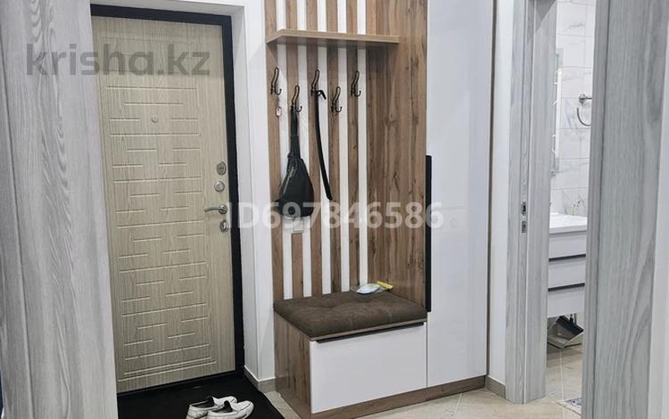 2-бөлмелі пәтер · 45 м² · 1/3 қабат, Х.Чурина 57/1 — Досмухамедова., бағасы: 450 000 ₸ в Уральске — фото 2