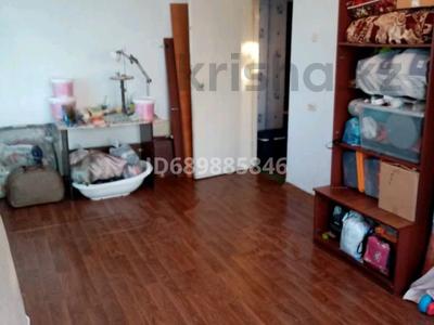 3-комнатная квартира · 67 м² · 3/5 этаж, Пришахтинск, Пришахтинск, 22й микрорайон 48 за 19 млн 〒 в Караганде, Алихана Бокейханова р-н