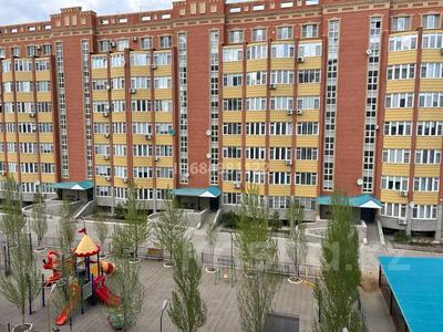 2-комнатная квартира, 98.8 м², 4/8 этаж, мкр. Алтын орда, Мкр. Батыс-2 40 — Санкибай батыра за 38 млн 〒 в Актобе, мкр. Алтын орда