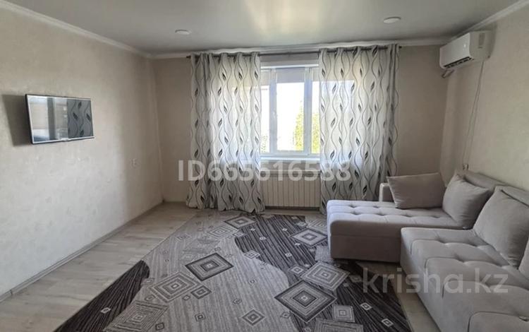 1-комнатная квартира · 42 м², Чайжунусова 101 за 200 000 ₸ в Семее — фото 15