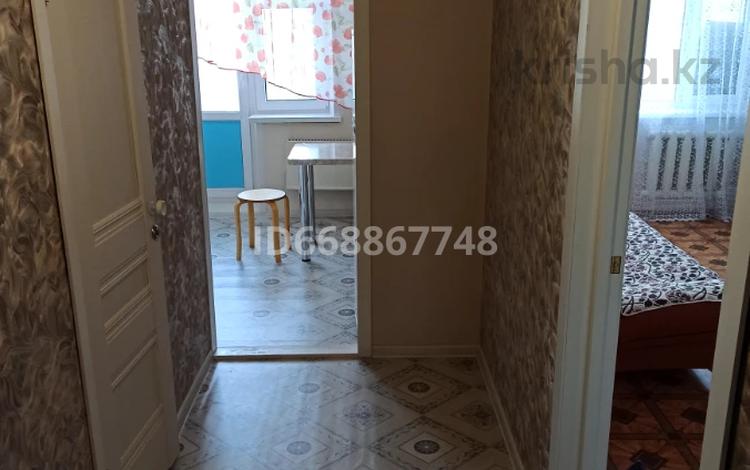 1-комнатная квартира · 35 м² · 4/6 этаж, мкр Кунаева 69 за 110 000 ₸ в Уральске — фото 2