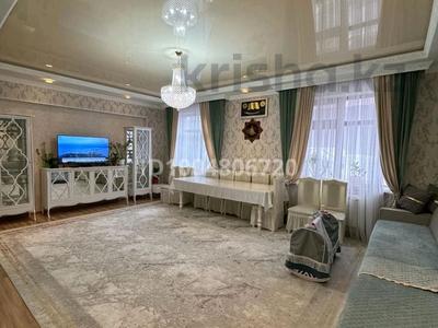 Отдельный дом · 5 комнат · 180 м² · 4 сот., Черепанова 23а — Иманова за 39 млн 〒 в Актобе, мкр Москва