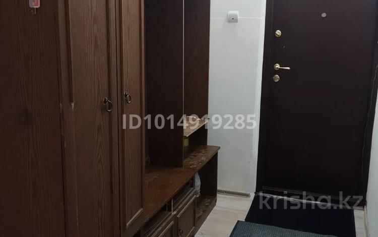 2-комнатная квартира · 60 м² · 4/5 этаж, мкр №5, Микрорайон Аксай-5 7 за 245 000 ₸ в Алматы, Ауэзовский р-н — фото 2