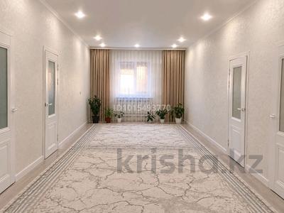 Отдельный дом · 4 комнаты · 240 м² · 14 сот., Құланды Т,. Балтабасұлы 39 а за 12 млн ₸ в Жанаозен