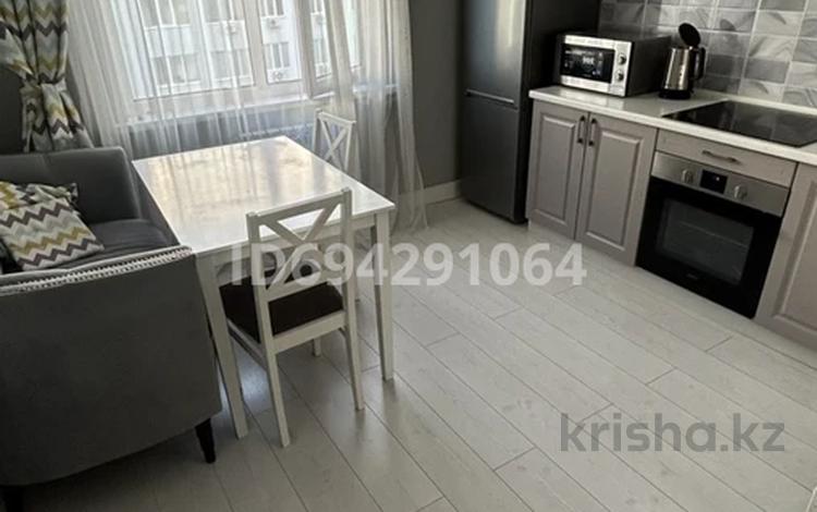1-комнатная квартира · 45 м² · 10/13 этаж, Макатаева 131/8 — Шарипова за 18 000 ₸ в Алматы, Алмалинский р-н — фото 2