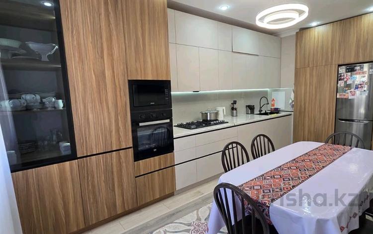 4-комнатная квартира · 143 м² · 7/9 этаж, 17-й мкр 44 за 59.7 млн ₸ в Актау — фото 2