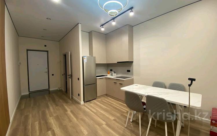 1-комнатная квартира · 34 м² · 3/12 этаж, мкр Акбулак, Момышулы 100 за 230 000 ₸ в Алматы, Алатауский р-н — фото 2