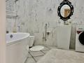 2-комнатная квартира · 90 м² · 14/16 этаж, Ермекова 1/1а — Сарайшык пересечение Акмешит за 93 млн ₸ в Астане, Есильский р-н — фото 13