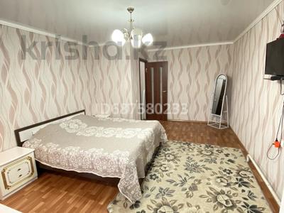 1-бөлмелі пәтер, 35 м², 1/10 қабат тәулігіне, 4-й мкр 1, бағасы: 6 500 〒 в Актау, 4-й мкр