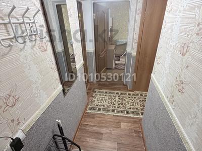 3-комнатная квартира · 64 м² · 1/5 этаж, Махамбета 114 за 250 000 〒 в Атырау