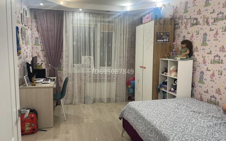 3-бөлмелі пәтер · 67 м² · 6/9 қабат, Камзина 62 — Кирова, бағасы: 31 млн ₸ в Павлодаре — фото 2
