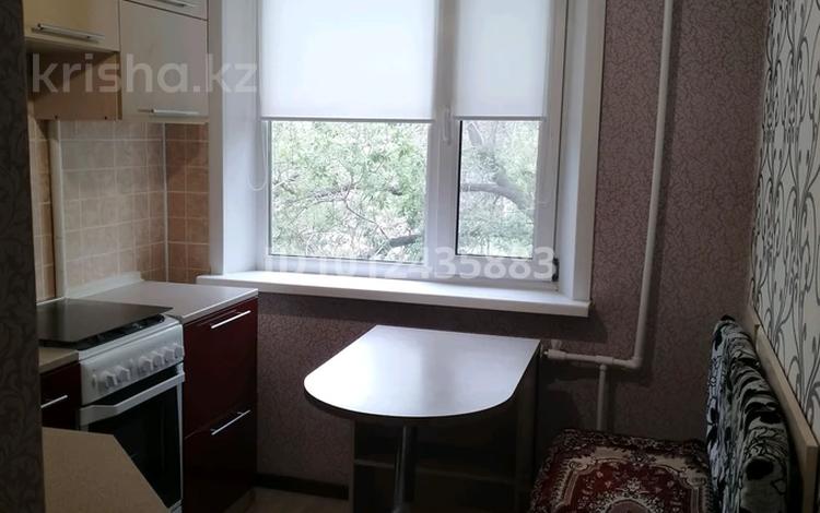 1-комнатная квартира · 32 м² · 4/5 этаж, мкр Юго-Восток, Мкр Юго-Восток, 29й микрорайон 33 — Муканова-Унтверситетская за 160 000 ₸ в Караганде, Казыбек би р-н — фото 2