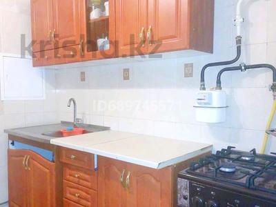 Продажа квартир в Мангистауской обл.: 4-комнатная квартира, 90 м², 4/5 этаж, 27-й мкр 39 — Торг. Центр Байтерек за 30 млн 〒 4-комнатная квартира, 90 м², 4/5 этаж, 27-й мкр 39 — Торг. Центр Байтерек за 30 млн 〒 в Актау, 27-й мкр
