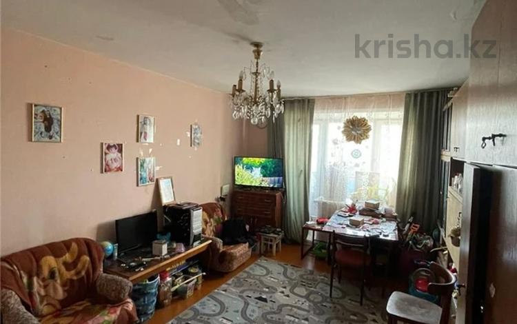 3-комнатная квартира · 60.5 м² · 5/5 этаж, мкр Михайловка , Крылова 62 за 18 млн ₸ в Караганде, Казыбек би р-н — фото 2