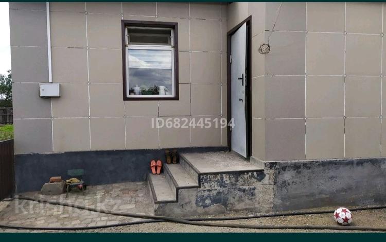 Отдельный дом • 3 комнаты • 83 м² • 6 сот., Локомотивная за 16 млн 〒 в Экибастузе — фото 2