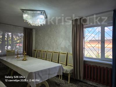 3-комнатная квартира · 62 м² · 1/5 этаж, Пр. Металлургов за 12.5 млн ₸ в Темиртау
