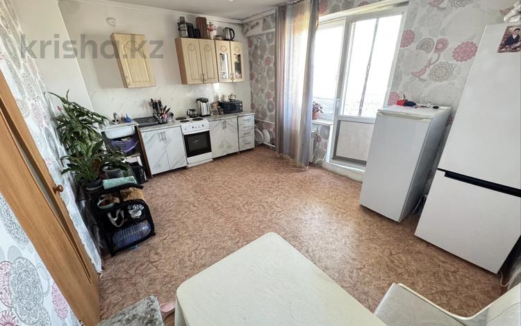 3-бөлмелі пәтер · 87 м² · 9/9 қабат, Кокжал барака 13/2, бағасы: 29 млн ₸ в Усть-Каменогорске — фото 2