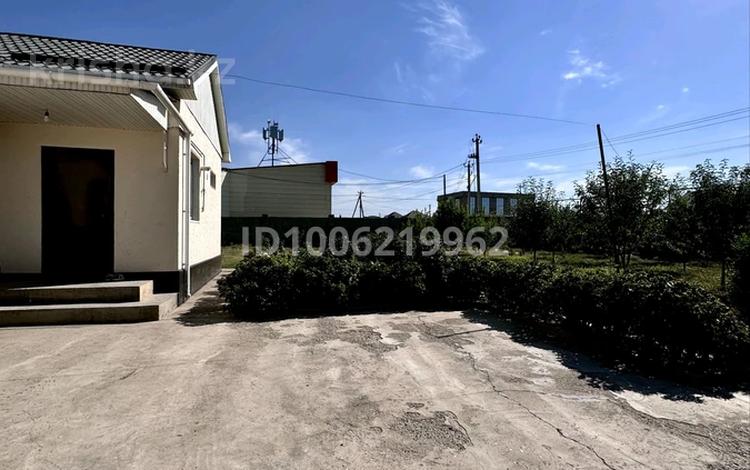 Жеке үй · 3 бөлме · 84.4 м² · 84 жүзд., Тұран ш/а Новостройка 440 А — Возле строительный магазин Жаннур, бағасы: 70 млн ₸ в Шымкенте, Каратауский р-н — фото 2