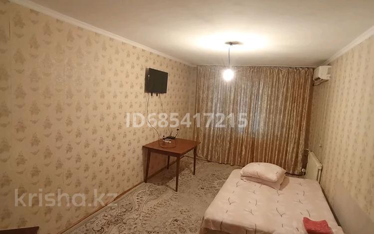 2-комнатная квартира · 60 м² · 1/5 этаж, 1 микрорайон 1 — Возле Сакена Сейфуллина за 2 000 ₸ в Туркестане — фото 2