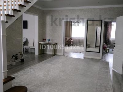 Жеке үй · 4 бөлме · 270 м² · 10 сот., 72 — ОБСЕ, бағасы: 72.5 млн 〒 в Талапкер 