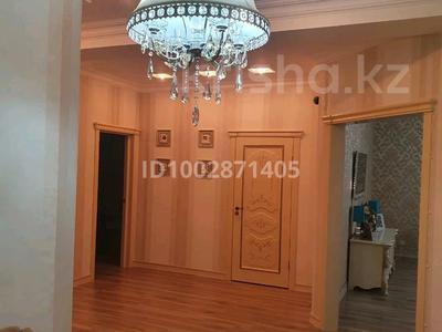 3-комнатная квартира · 240 м² · 10/11 этаж, Сатпаева 336 за 111 млн 〒 в Павлодаре