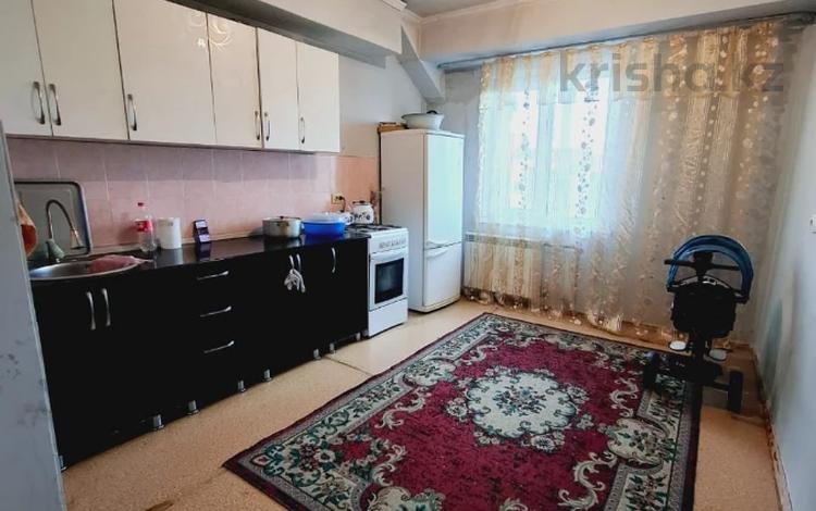 2-комнатная квартира · 65 м² · 6/6 этаж, мкр Кокжиек за 22 млн ₸ в Алматы, Жетысуский р-н — фото 12