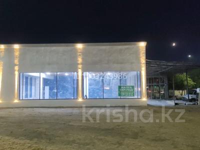 Свободное назначение, офисы, магазины и бутики, склады, общепит, салоны красоты, бани, гостиницы и зоны отдыха, фитнес и спорт, медцентры и аптеки, образование, развлечения, конференц-залы, кабинеты и рабочие места, студии · 200 м² за 400 000 〒 в Туркестане