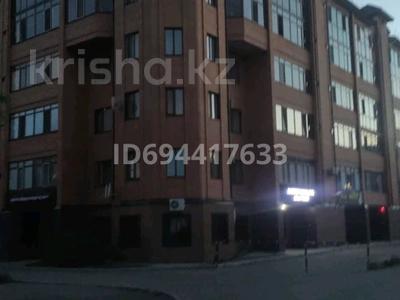 3-комнатная квартира, 100 м², 3/5 этаж помесячно, Абылай хана 73а за 200 000 〒 в Щучинске