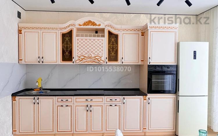 2-комнатная квартира · 64 м² · 2/9 этаж, мкр Шугыла, Строительная 340/39 — Абая за 290 000 ₸ в Алматы, Наурызбайский р-н — фото 2