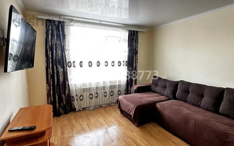 3-комнатная квартира · 67 м² · 3/5 этаж, Достык 12 за 25 000 ₸ в Бурабае — фото 2