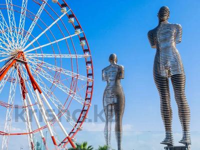 3-комнатная квартира · 105 м² · 14/33 этаж, Ангиса за 93.4 млн 〒 в Батуми