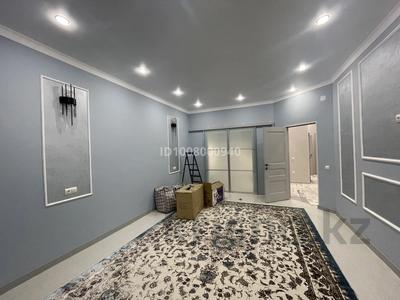 4-бөлмелі пәтер · 140 м² · 2/5 қабат, Коктем 18 Е, бағасы: 55 млн 〒 в Жанаозен