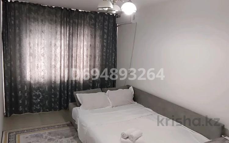 1-комнатная квартира · 40 м² · 1/12 этаж, Райымбека 259/1 — ул Райымбека уг Розыбакиева за 16 000 〒 в Алматы, Жетысуский р-н — фото 58