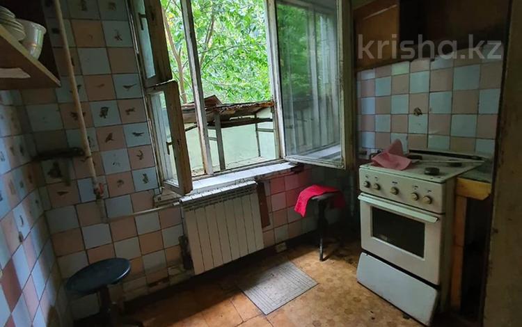 2-комнатная квартира · 43 м² · 2/5 этаж, мкр Аксай-2 67/1 за 26 млн ₸ в Алматы, Ауэзовский р-н — фото 2