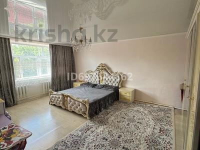 Отдельный дом · 6 комнат · 290 м² · 14 сот., Старый Майкудук, Жекибаева 120 за 45 млн 〒 в Караганде, Алихана Бокейханова р-н
